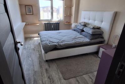 Apartament cu 3 camere decomandat în Capitol - 9