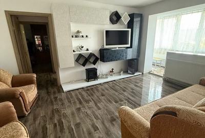 Apartament cu 2 camere decomandat în Roșia - 1