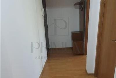 SPITALUL JUDETEAN - ETAJ 3 - BLOC IZOLAT - 3 camere - debara - 2 bai - centrala - 13