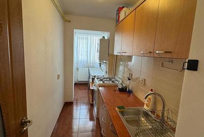 Garsonieră decomandată în Micro 20
