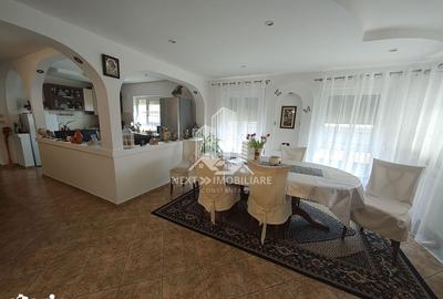 Casă cu 9 camere cu Teren 499 Mp în Limanu - 10