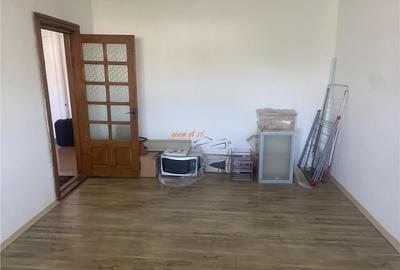 Apartament 2 camere , zona Liceul Economic , 56 mp , decoman - 2