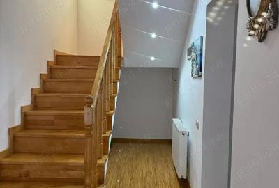 Casă cu 2 camere cu Teren 500 Mp în Central - 2