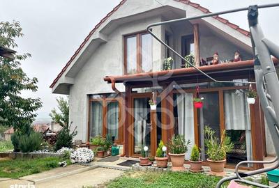 Casă cu 4 camere cu Teren 2500 Mp în Oșorhei - 10