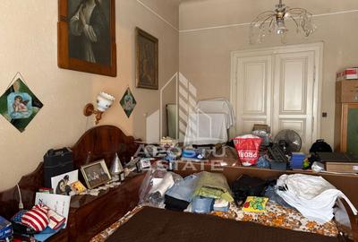 Casă individuală cu 7 camere cu Canalizare în Central - 12
