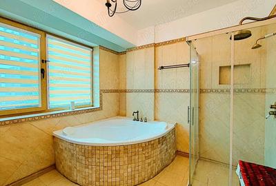 Apartament cu 3 camere decomandat în Central - 3