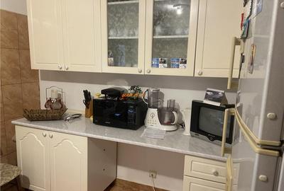 Apartament 3 camere , zona Politia Judeteana , parter , 85 m - 3