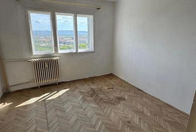 Apartament cu 3 camere decomandat în Central - 2