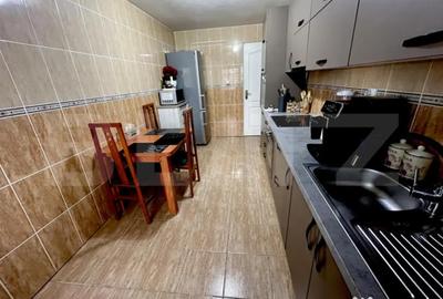 Apartament cu 3 camere decomandat, mobilat în Central - 2