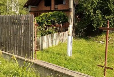 Casă cu 4 camere cu Teren 321 Mp în Băile Herculane