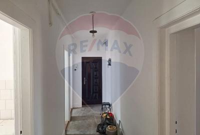 Apartament cu 2 camere decomandat în Central - 11