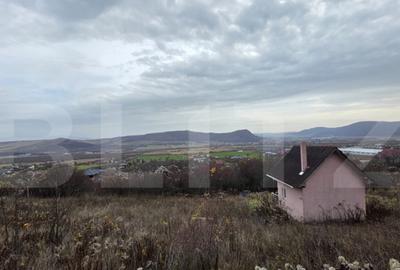 Teren intravilan 700 mp, cu toate utilita?ile priveli? - 8