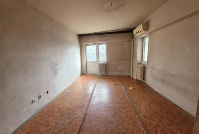 Apartament cu 3 camere decomandat în Giulești - 16