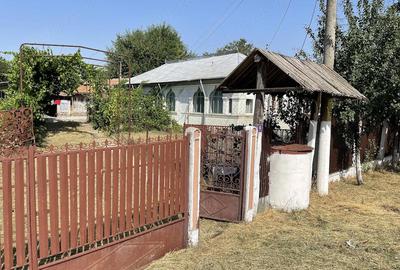 Casă cu 3 camere cu Teren 1417 Mp în Moșești - 5
