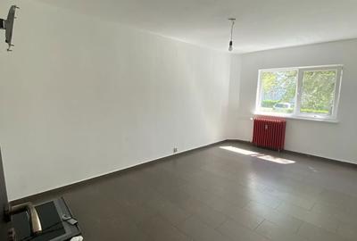 Apartament cu 2 camere decomandat în Trivale - 2