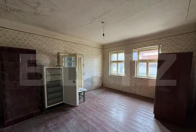 Casa saseasca, 3 camere, 700 mp teren, Sebe? - 4