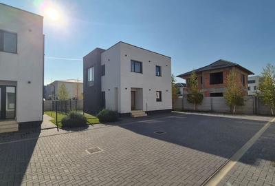 Vila de vanzare in Tunari - 7