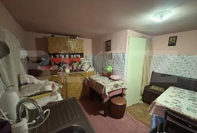 Casă cu 4 camere cu Teren 853 Mp în Central - 2