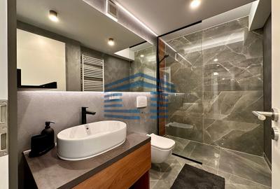 Apartament cu 2 camere decomandat, mobilat în Tractorul - 5