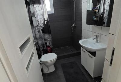 Casă cu 4 camere cu Teren 250 Mp în Central - 5