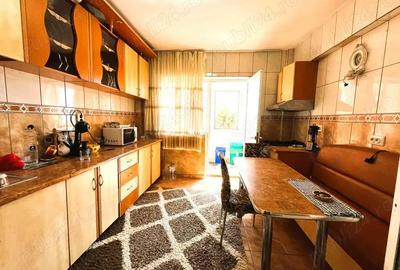 Apartament cu 4 camere decomandat în Neptun - 9
