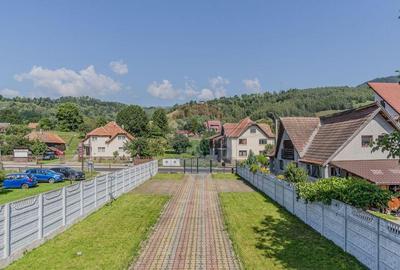 Casă cu 10 camere cu Teren 1074 Mp în Moieciu - 17