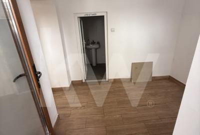 Spatiu comercial de inchiriat - zona centrala - 4