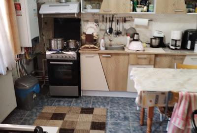 Casă cu 6 camere cu Teren 220 Mp în Central - 4