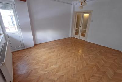 Apartament cu 3 camere decomandat în Unirii - 2