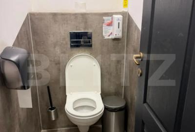 Spațiu comercial, de 40 mp, în Central - 7