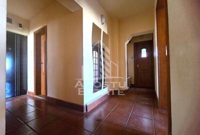 Apartament decomandat 3 camere, zona Miorita - 11