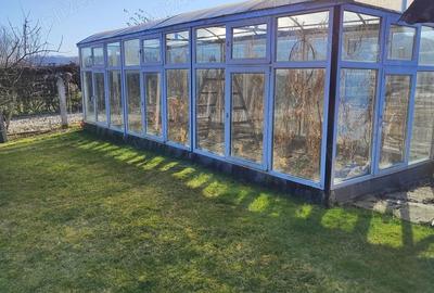 Casă cu Teren 1280 Mp în Central - 1