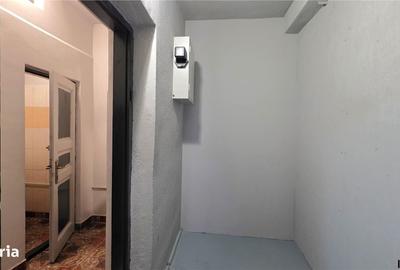 Spațiu comercial, de 80 mp, în Florilor - 7