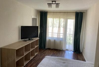 Garsonieră decomandată în Plopilor - 3