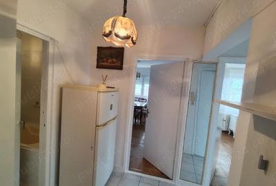 Apartament cu 2 camere decomandat în Romanilor - 3