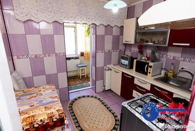 Apartament cu 3 camere decomandat în E3 - 4