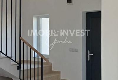 Casă cu Teren 180 Mp în Cetate - 2