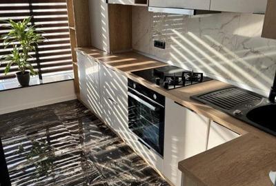 Apartament cu 2 camere în Km 4 - 3
