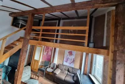 Spațiu comercial, de 300 mp, în Central - 2