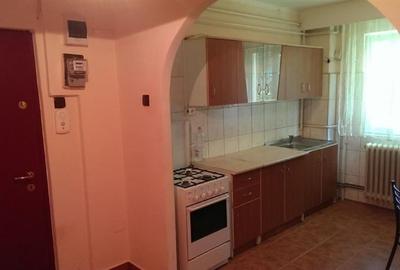 Apartament cu 2 camere semidecomandat, mobilat în Gheorgheni