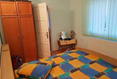 Casă cu 15 camere cu Teren 6500 Mp în Sutești - 2