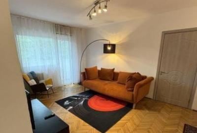 Apartament cu 3 camere, mobilat în 1 Mai