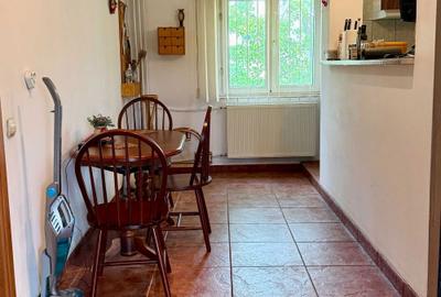 Apartament cu 2 camere decomandat în Rahova - 2
