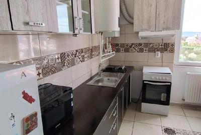 Apartament cu 2 camere decomandat în Zorilor