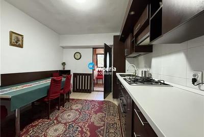 Inchiriez apartament 3 camere, decomandat, Zona Nicolina - Podu Ros - 6