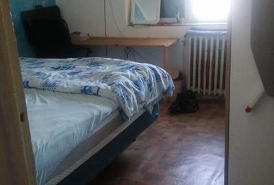 Apartament cu 2 camere ~ zona Brosteni ~ etaj 3 din 4 ~ confort 1 decomandat - 4
