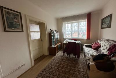 Casa singur in curte - 3 camere - zona Stefan Cel Mare - 1