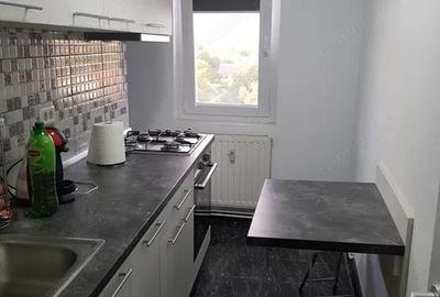 Garsonieră decomandată în Steaua - 2