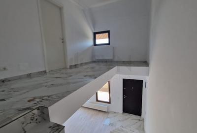 REV2002899 Casa 4 camere duplex cu perete dublu - 9