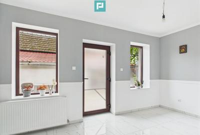 Casa Individuala cu spa?iu comercial - Varia? - 7